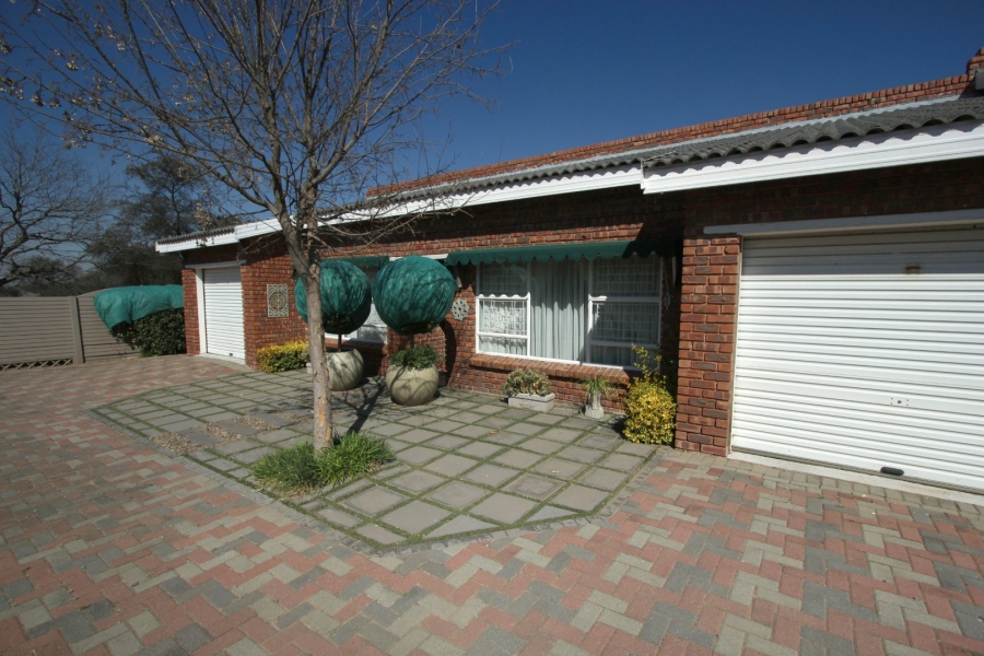 3 Bedroom Property for Sale in Riebeeckstad Free State